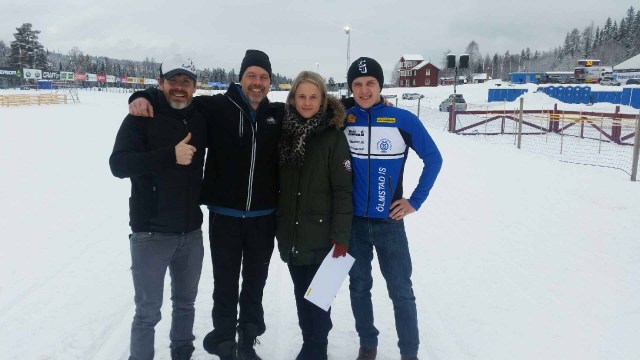 Jag, bror, Sofia och Rob har precis kollat startrakan.