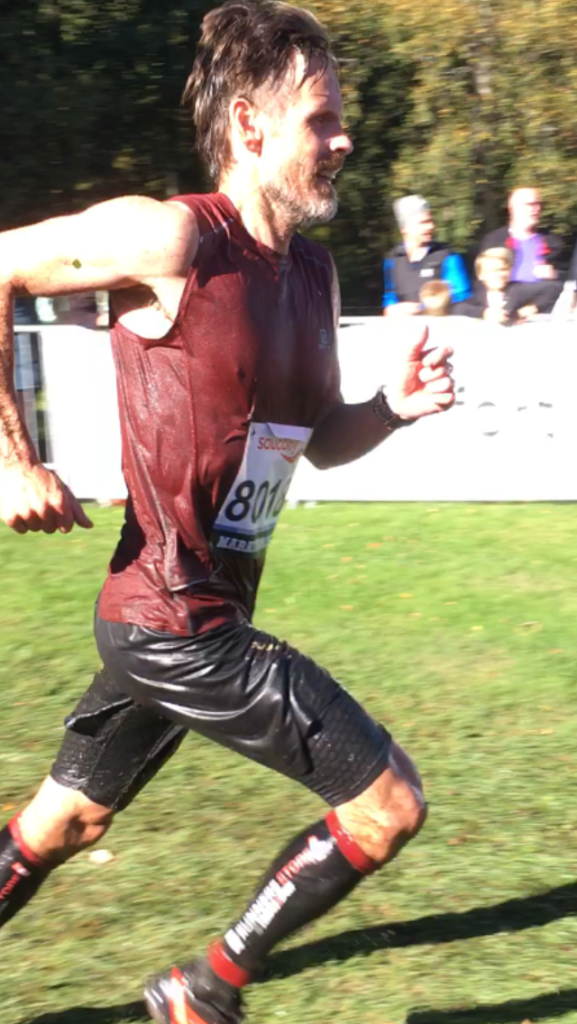 En trädgren stal min cykelkeps